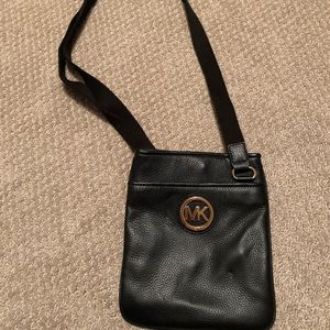 Michael kors cross body bag